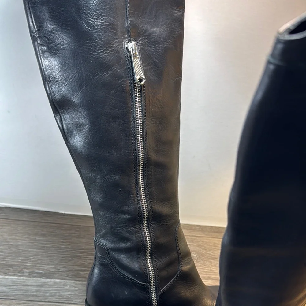 Donald J Pliner Black Leather Knee-High Boots woman’s 9:5 (s22)